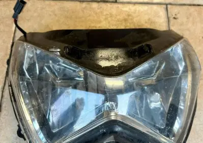 Faro anteriore Kawasaki Z800 2012/2013 - Annuncio 10129136