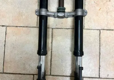 Forcelle complete di piantone e piastre Kawasaki Z - Annuncio 10129143