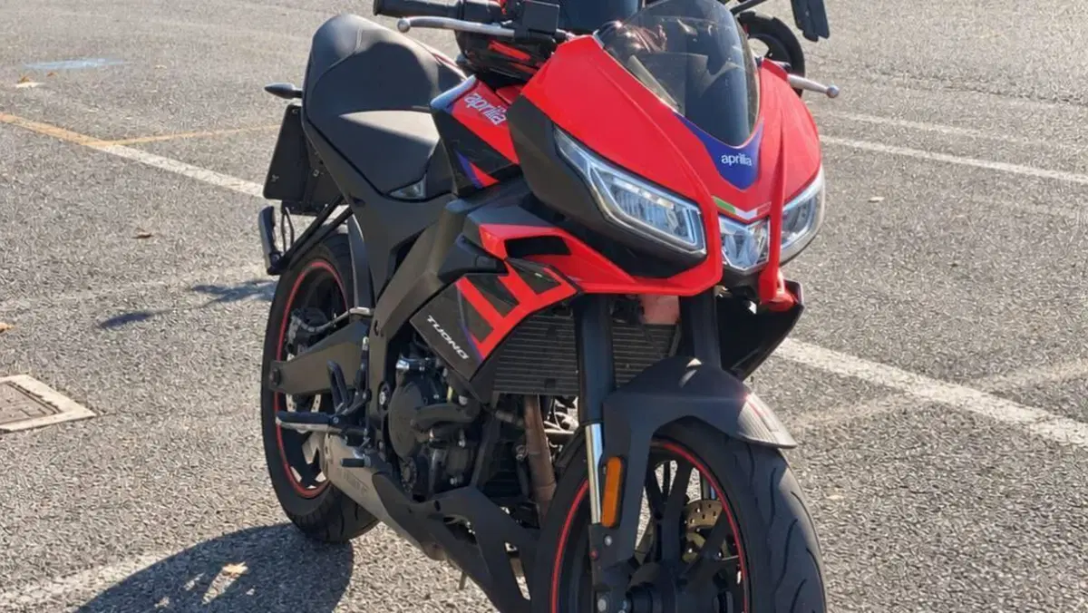 Aprilia Tuono 125 (2021 - 24)  (5)