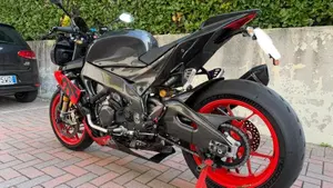 Aprilia Tuono V4 Factory (2019 - 20)  (2)