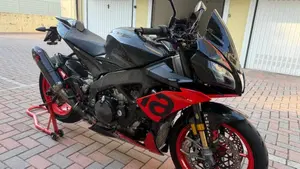 Aprilia Tuono V4 Factory (2019 - 20)  (3)