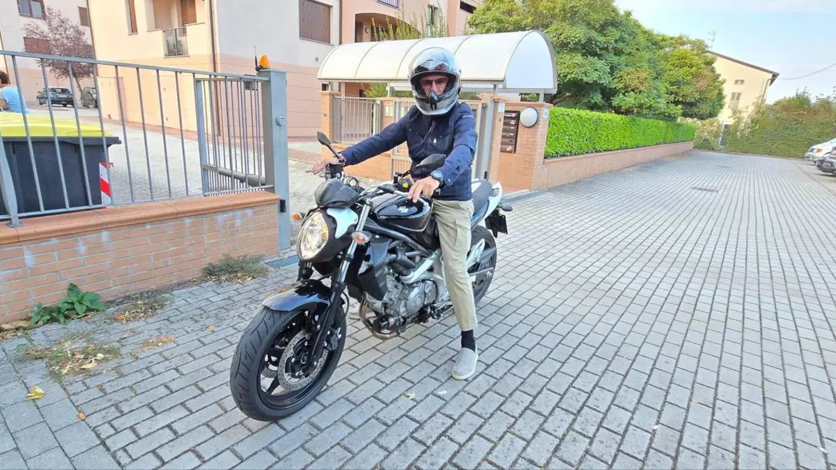 Suzuki Gladius 650 SFV (2009 - 15) 