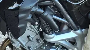Suzuki Gladius 650 SFV (2009 - 15)  (5)