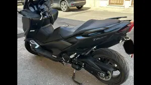 Yamaha T-Max 560 (2020 - 21)  (4)
