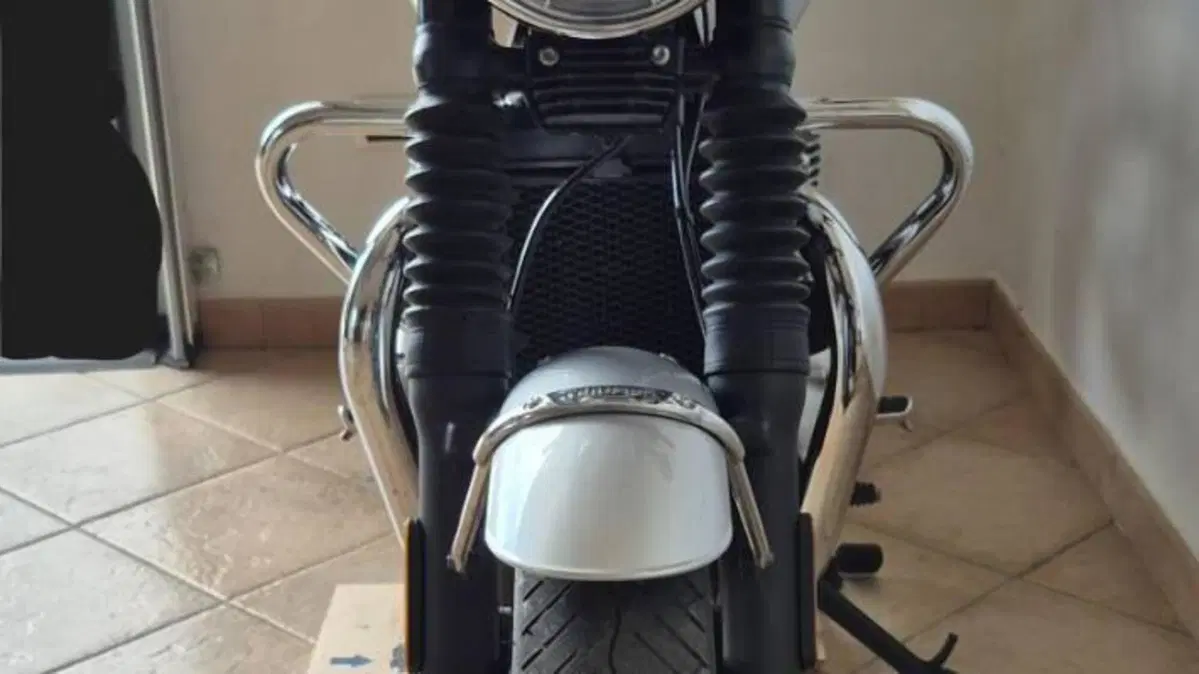 Triumph Bonneville T120 (2016 - 20)  (4)