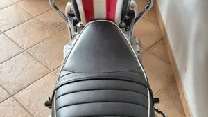 Triumph Bonneville T120 (2016 - 20)  (10)