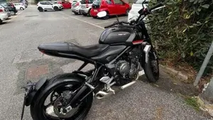 Triumph Trident 660 (2021 - 24)  (2)