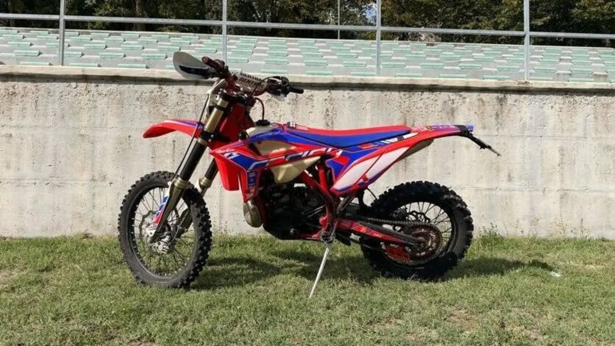 Betamotor RR 300 2T Enduro Racing (2020)  (8)