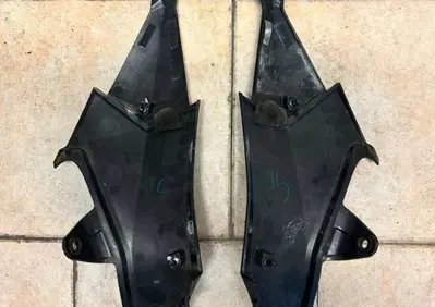 Plastiche laterali dx/sx sotto sella Kawasaki Z800 - Annuncio 10129256