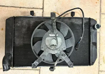 Radiatore completo di ventola Kawasaki Z800 2012/2 - Annuncio 10129274