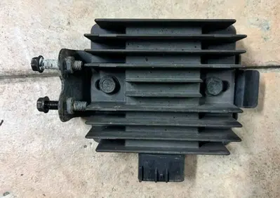 Regolatore di tensione Kawasaki Z800 2012/2013 - Annuncio 10129283