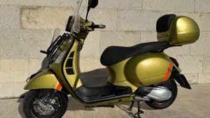Vespa GTS 300 Super Sport Hpe (2021 - 22) 