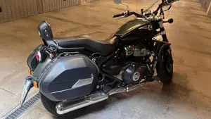 Royal Enfield Super Meteor 650 (2023 - 26)  (3)