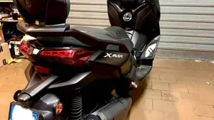 Yamaha X-Max 300 Tech Max (2021 - 24)  (3)