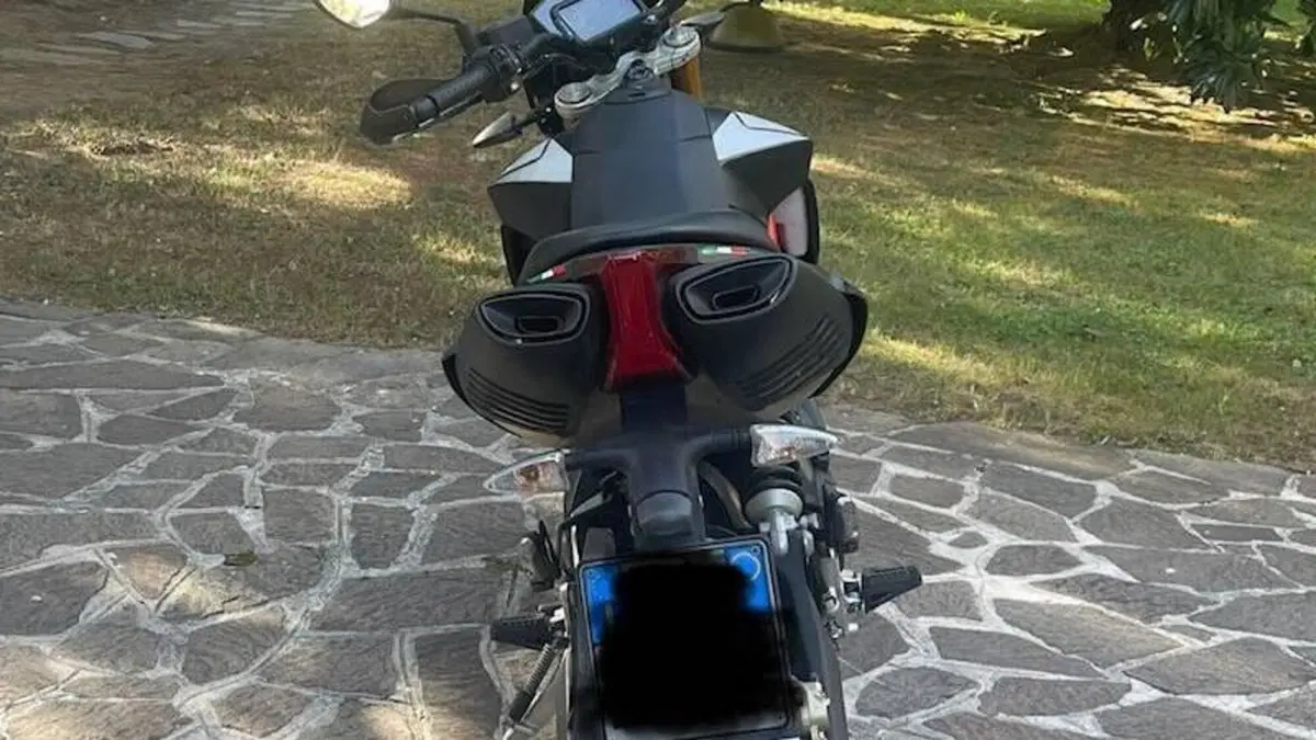 Aprilia Dorsoduro 900 (2017 - 20)  (3)