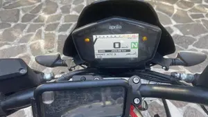 Aprilia Dorsoduro 900 (2017 - 20)  (10)