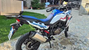 Honda Africa Twin CRF 1100L ES (2024 - 26)  (2)