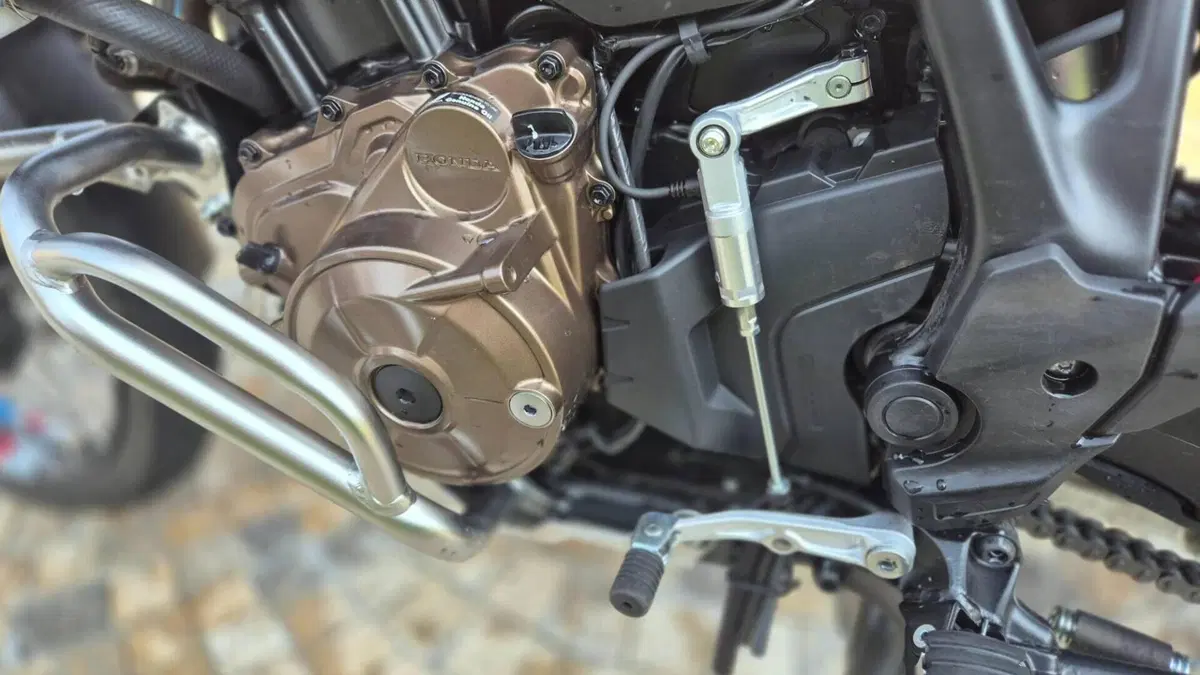 Honda Africa Twin CRF 1100L ES (2024 - 26)  (5)