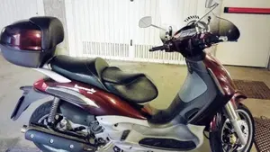 Piaggio Beverly 500  (2)