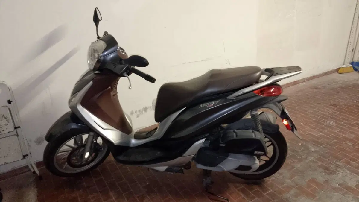 Piaggio Medley 150 S ABS (2016 - 19)  (2)