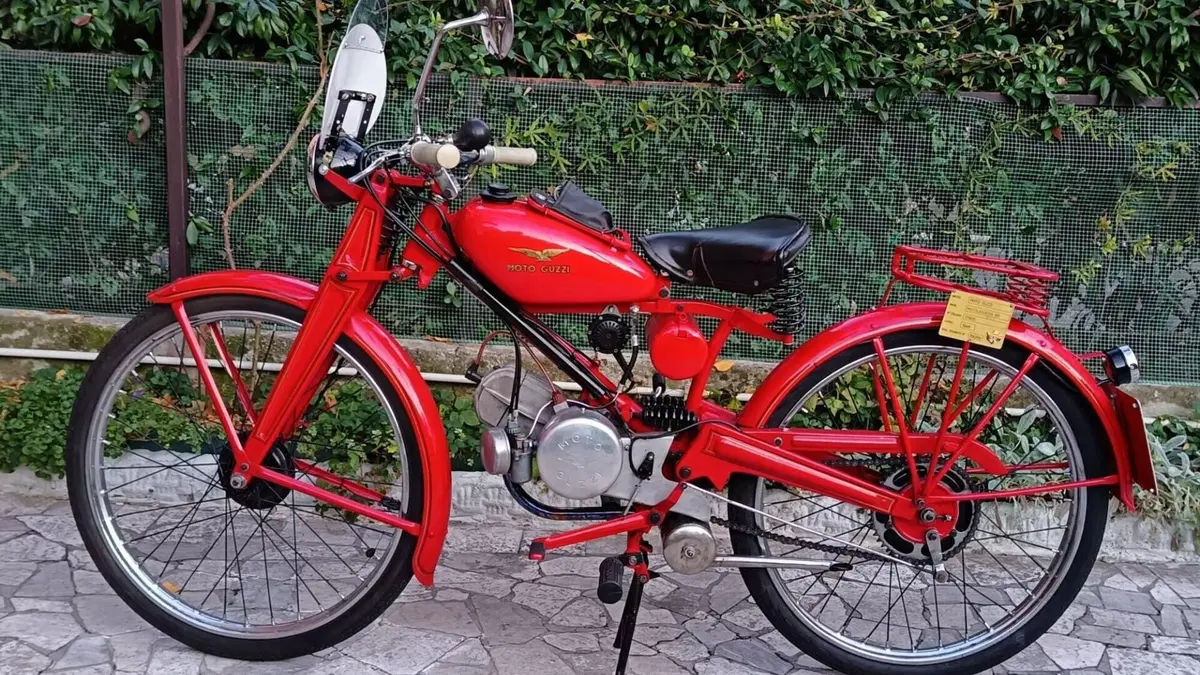Moto Guzzi   (2)