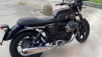 Moto Guzzi V7 II Stone (2015 - 17) usata