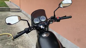 Moto Guzzi V7 II Stone (2015 - 17)  (6)