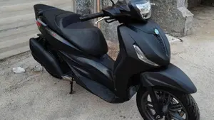 Piaggio Beverly 400 ABS-ASR (2021 - 24)  (4)