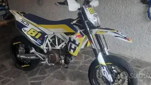 Husqvarna 701 Supermoto (2017 - 19)  (6)