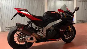 Aprilia RSV4 1100 Factory SE-09 SBK (2024)  (2)