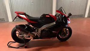 Aprilia RSV4 1100 Factory SE-09 SBK (2024)  (4)