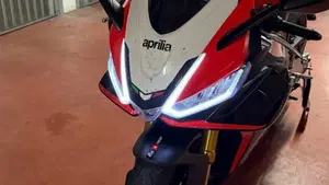 Aprilia RSV4 1100 Factory SE-09 SBK (2024)  (5)