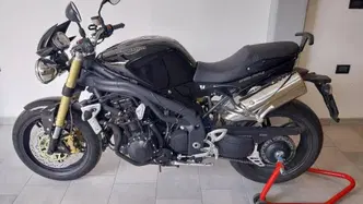 Triumph Speed Triple 1050 (2005 - 11)