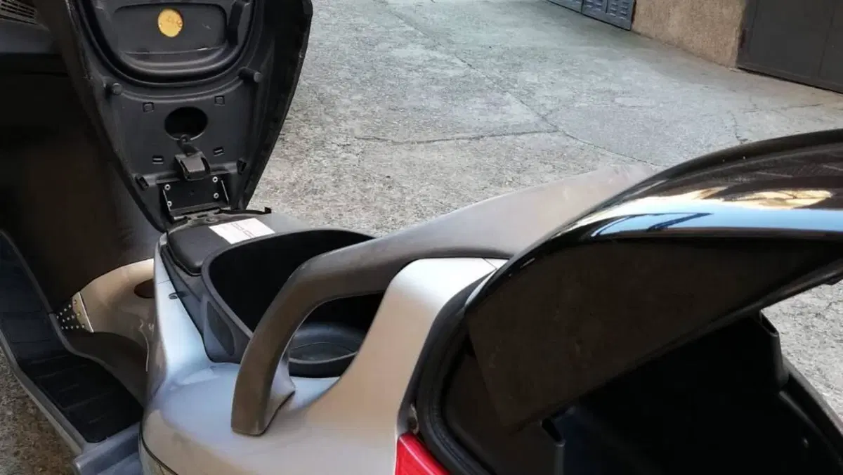 Piaggio x8 125  (8)