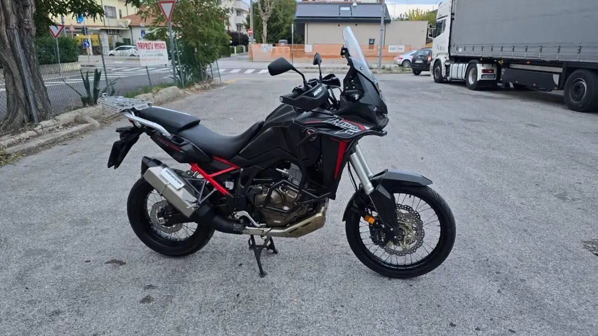 Honda Africa Twin CRF 1100L (2020 - 21)  (2)