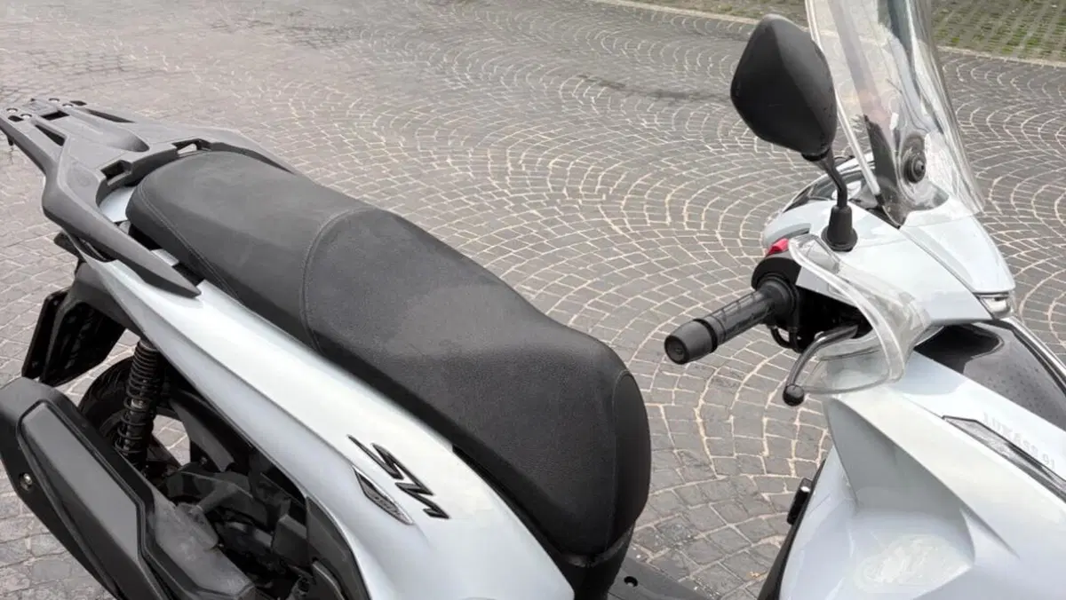 Honda SH 350i GT (2025 - 26)  (3)