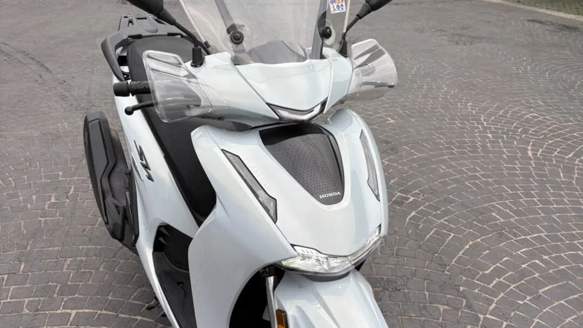 Honda SH 350i GT (2025 - 26)  (6)