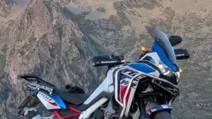 Honda Africa Twin CRF 1100L (2022 - 23)  (2)