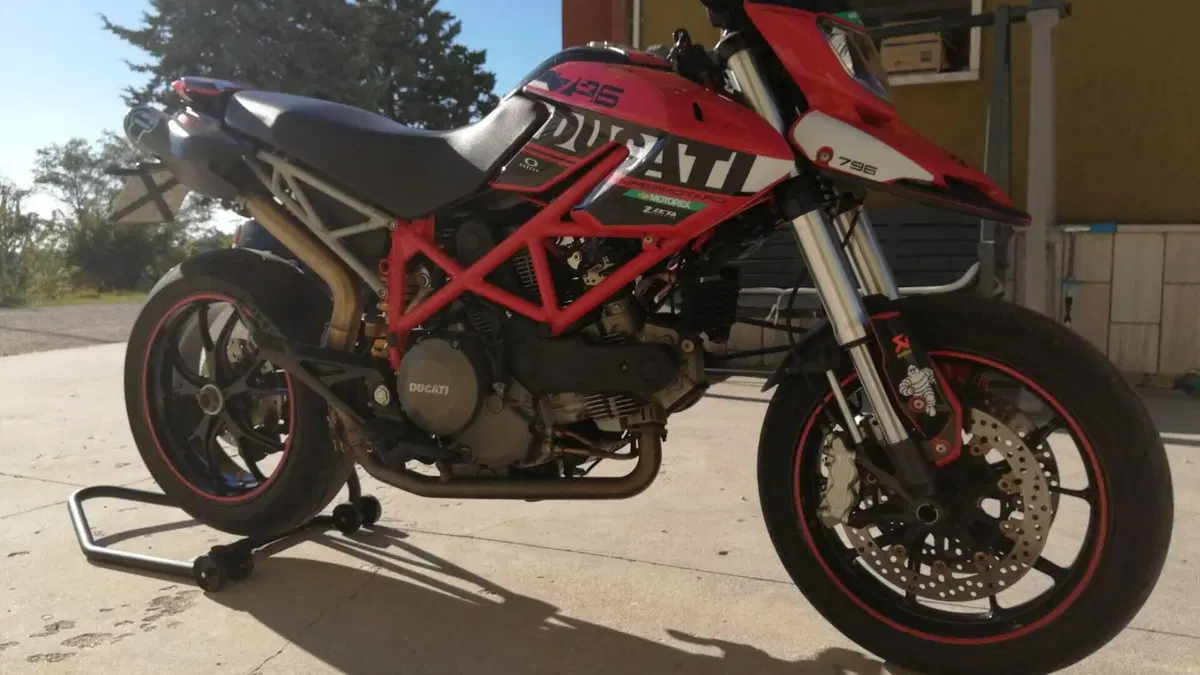 Ducati Hypermotard 796 (2012)  (3)