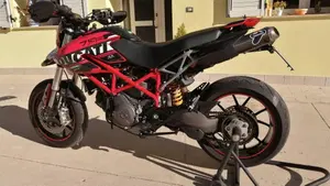 Ducati Hypermotard 796 (2012)  (5)