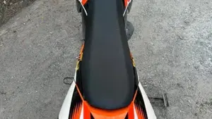 KTM 125 EXC (2010)  (3)