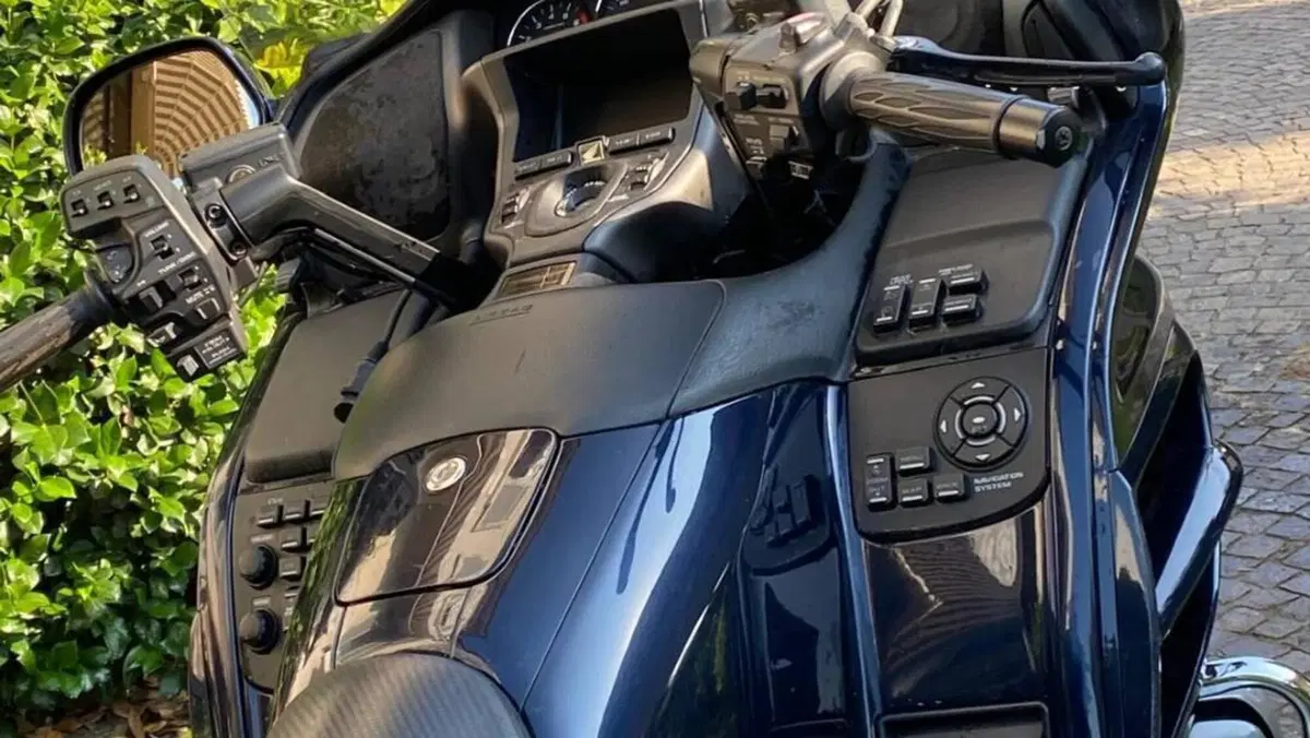 Honda GL 1800 Gold Wing (2007 - 11)  (2)
