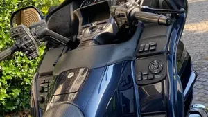 Honda GL 1800 Gold Wing (2007 - 11)  (2)