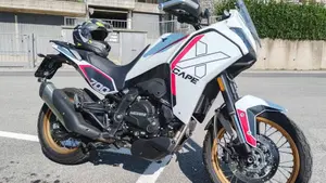Moto Morini X-Cape 700 Gold Edition (2025 - 26) 