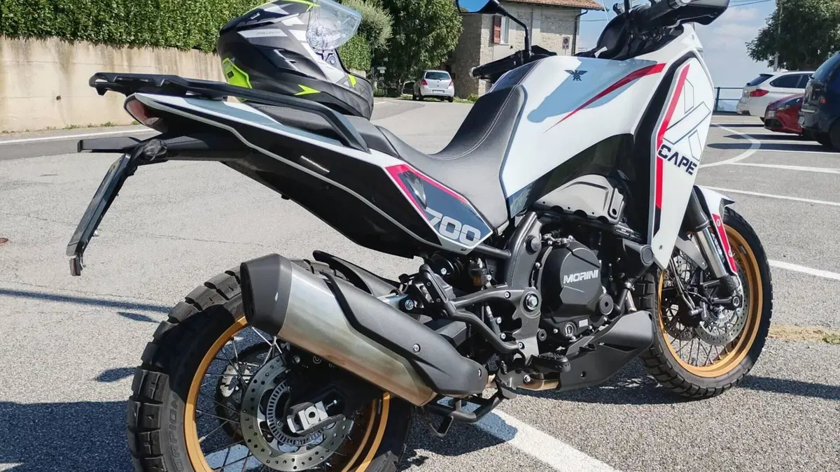 Moto Morini X-Cape 700 Gold Edition (2025 - 26)  (3)