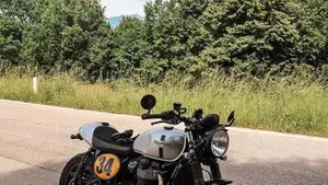 Triumph Street Twin 900 (2017 - 18)  (4)