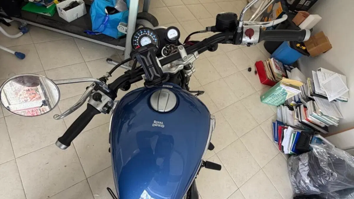 Royal Enfield Super Meteor 650 (2023 - 26)  (14)