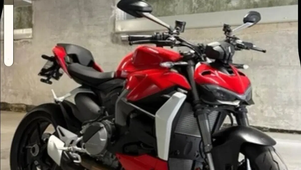 Ducati Streetfighter V2 (2022 - 24) 