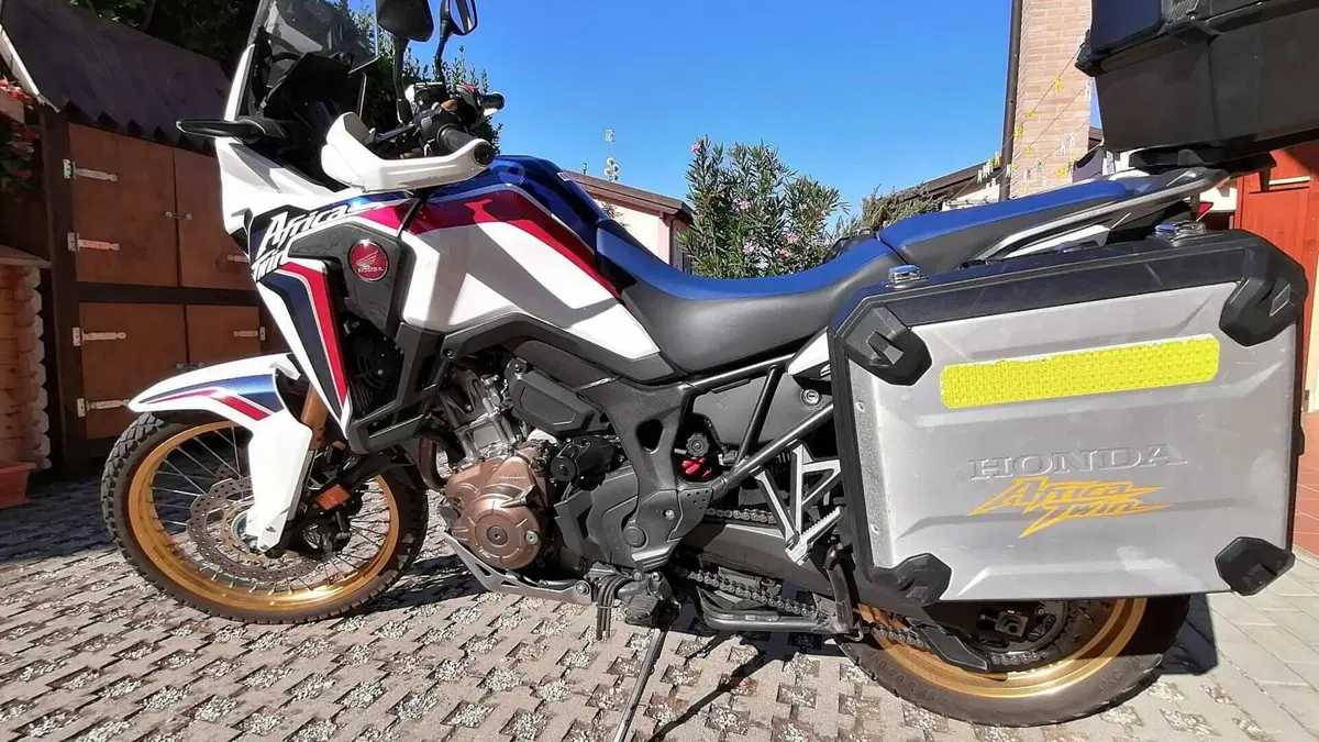 Honda Africa Twin CRF 1000L DCT (2018 - 19)  (2)