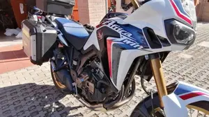 Honda Africa Twin CRF 1000L DCT (2018 - 19)  (4)